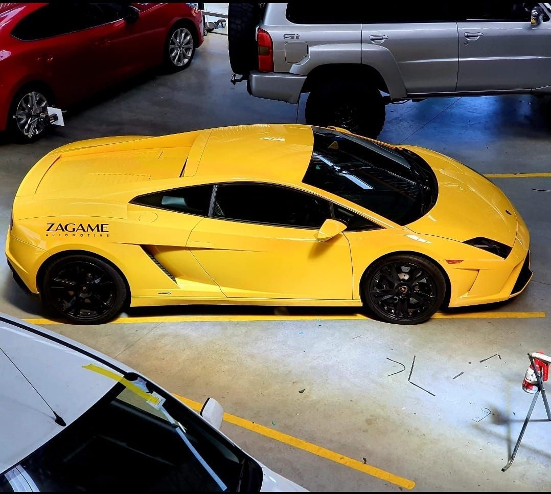 Lamborghini Gallardo — Windscreen Supply and Fit